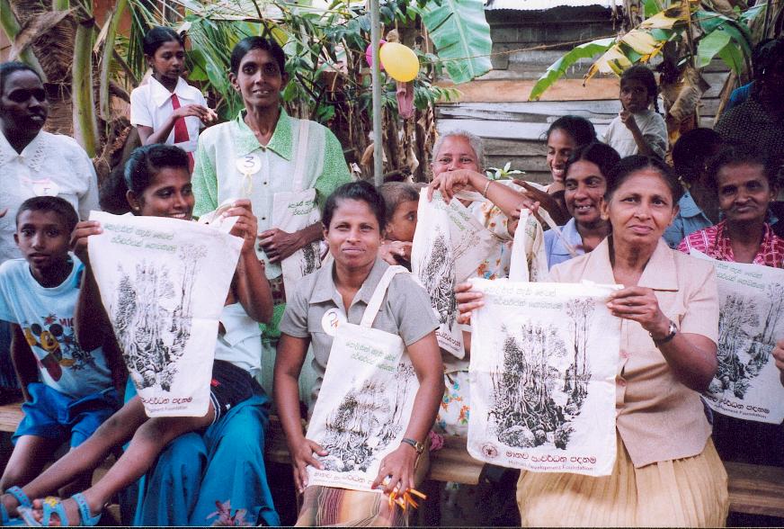 Mothers with jute bags